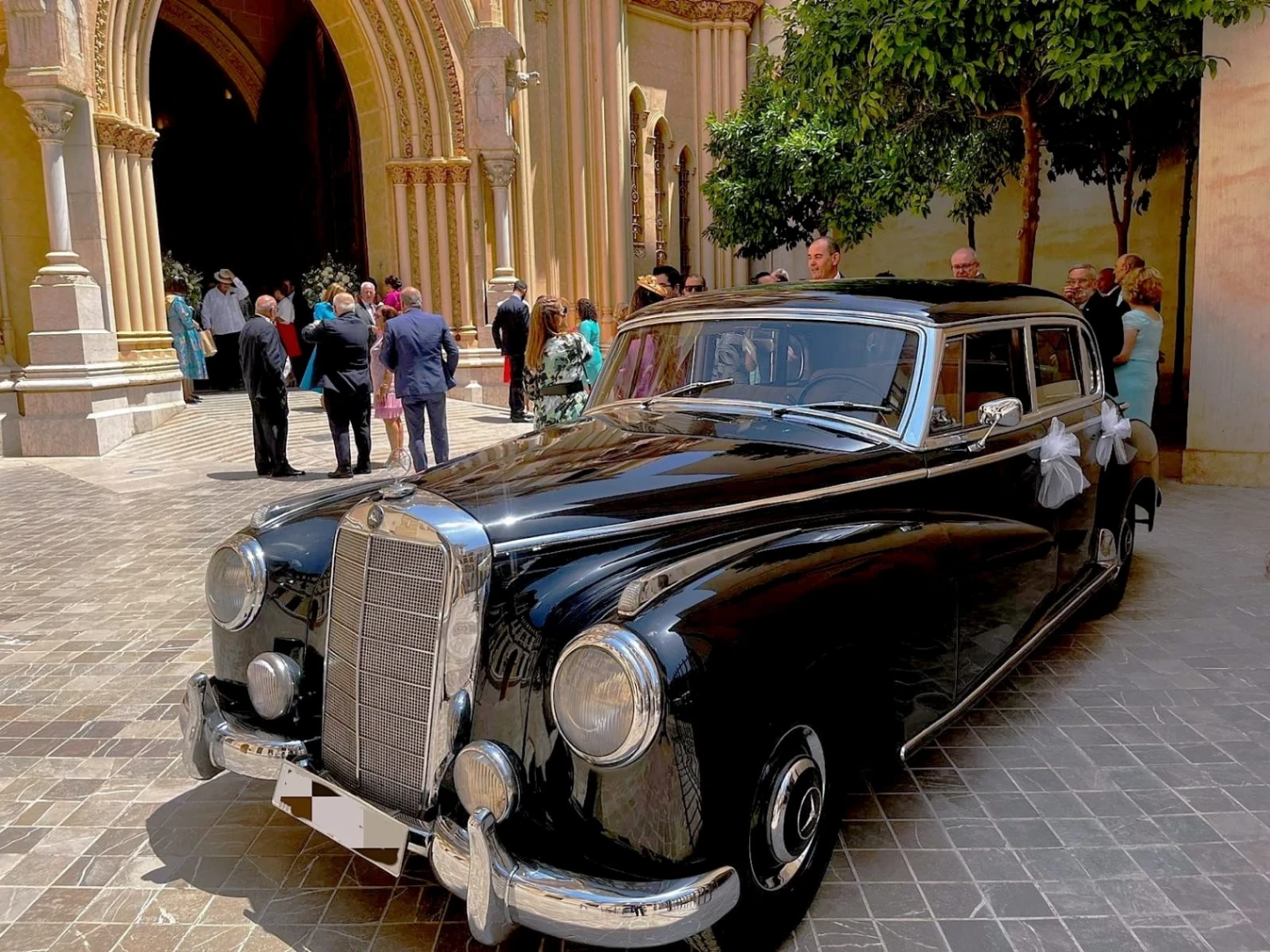 Mercedes-Benz 300 “Adenauer” – de 1954 — 86.000 km — 3000 cc — 116 CV — Malaga, Andalucia.